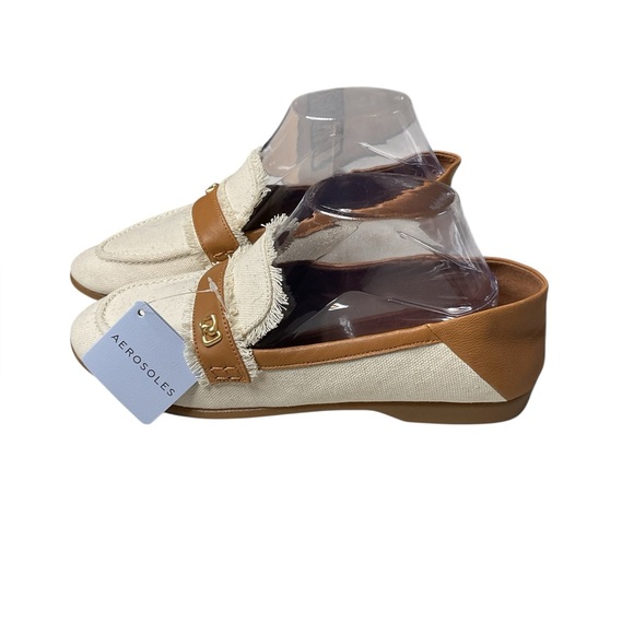 NWT AEROSOLES BRIK Women's Tan and Cream Loafers Size 8-9 - Picture 3 of 8